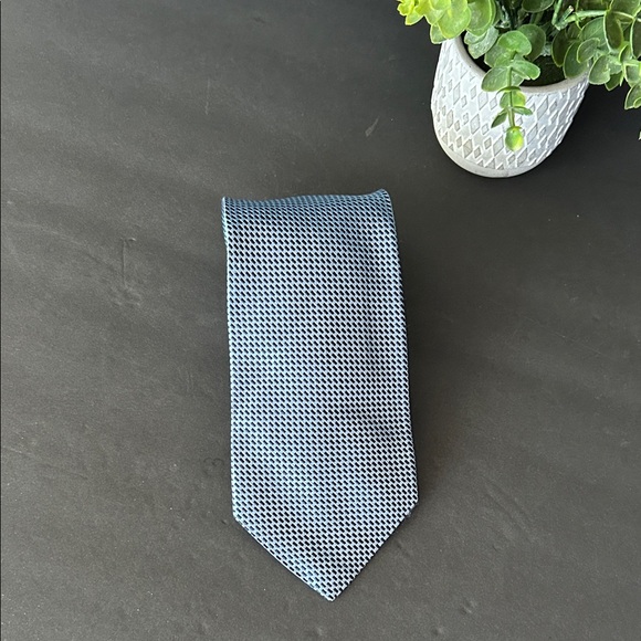 Elegant Escada Blue Men's Tie - Picture 4 of 11